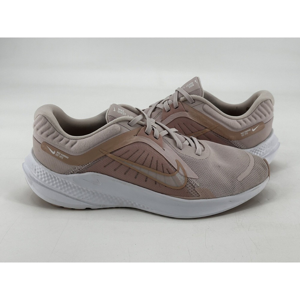 Nike QUEST 5 Pink White DD9291-600 Athletic‎ Running Sneakers - Women's Size 10